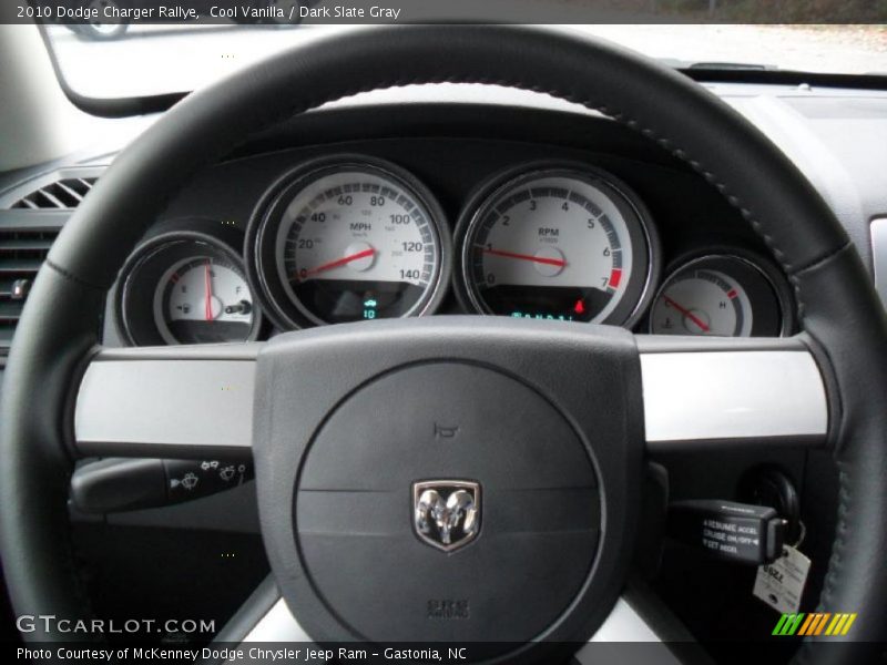 Cool Vanilla / Dark Slate Gray 2010 Dodge Charger Rallye