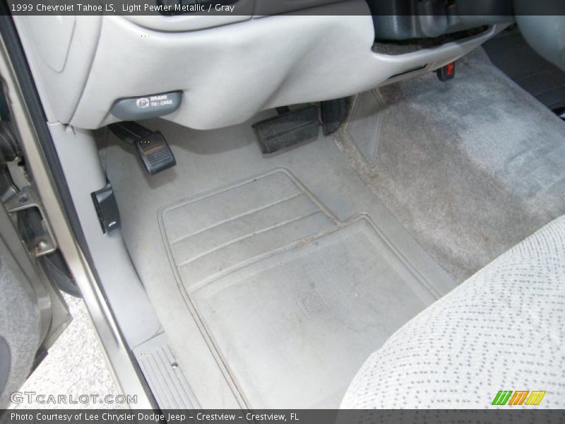 Light Pewter Metallic / Gray 1999 Chevrolet Tahoe LS