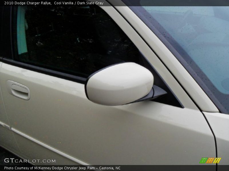Cool Vanilla / Dark Slate Gray 2010 Dodge Charger Rallye
