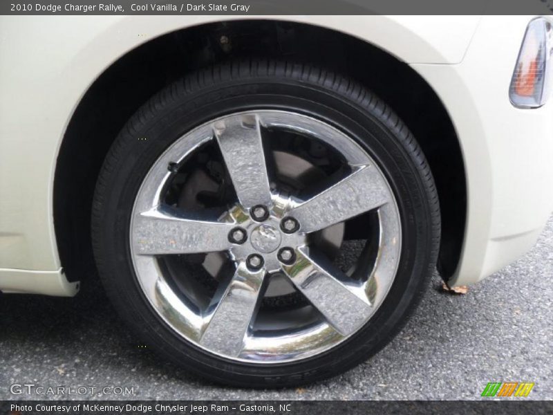 Cool Vanilla / Dark Slate Gray 2010 Dodge Charger Rallye