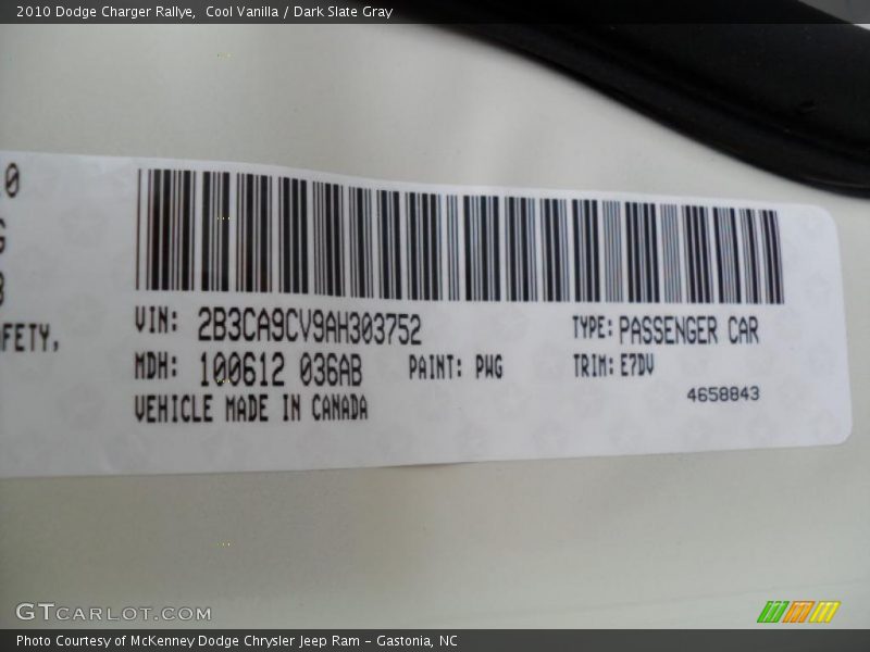 Cool Vanilla / Dark Slate Gray 2010 Dodge Charger Rallye