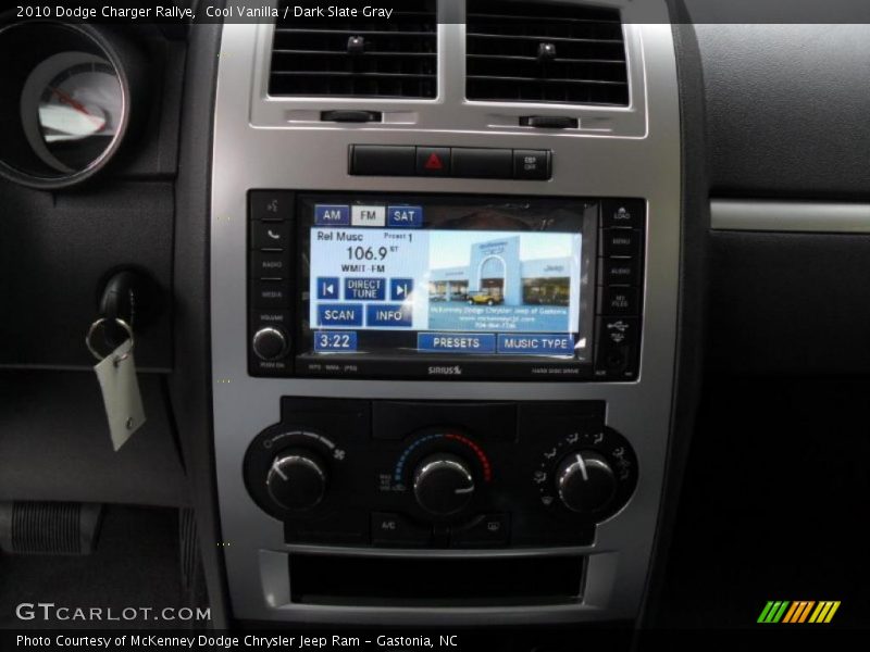 Cool Vanilla / Dark Slate Gray 2010 Dodge Charger Rallye