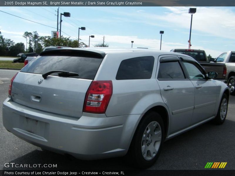 Bright Silver Metallic / Dark Slate Gray/Light Graystone 2005 Dodge Magnum SE