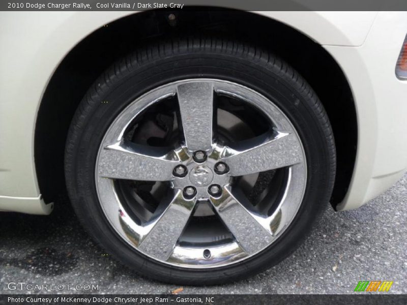 Cool Vanilla / Dark Slate Gray 2010 Dodge Charger Rallye