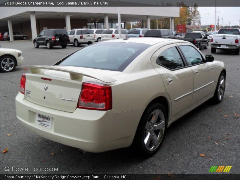 Cool Vanilla / Dark Slate Gray 2010 Dodge Charger Rallye