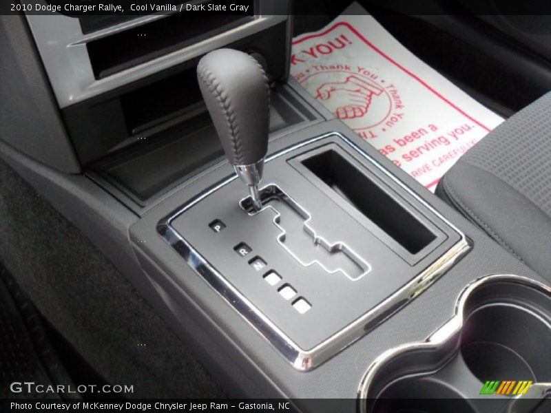 Cool Vanilla / Dark Slate Gray 2010 Dodge Charger Rallye