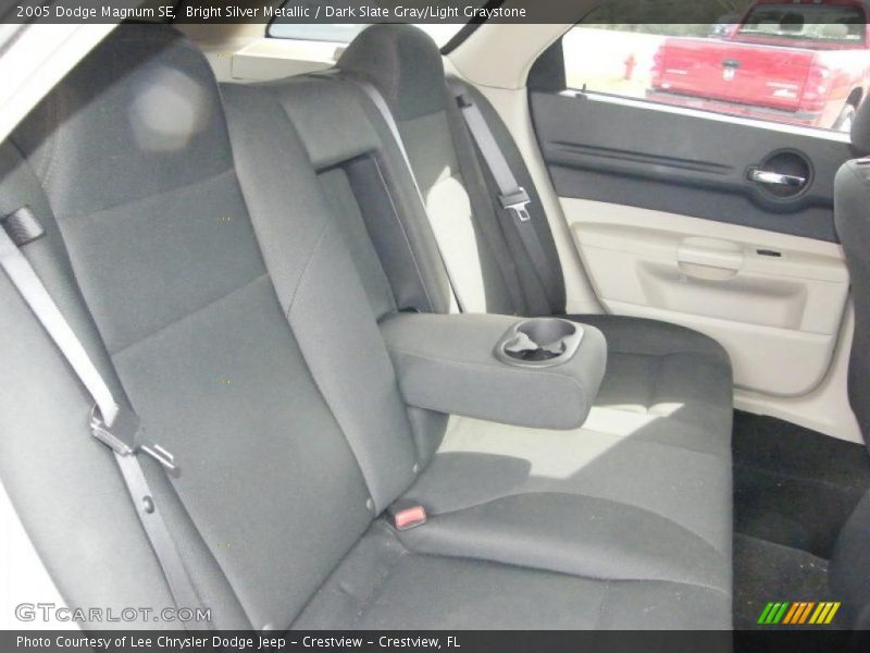  2005 Magnum SE Dark Slate Gray/Light Graystone Interior
