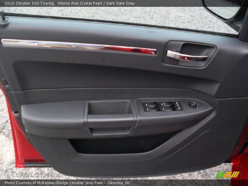 Door Panel of 2010 300 Touring