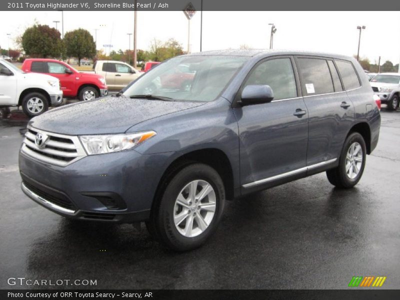 Front 3/4 View of 2011 Highlander V6