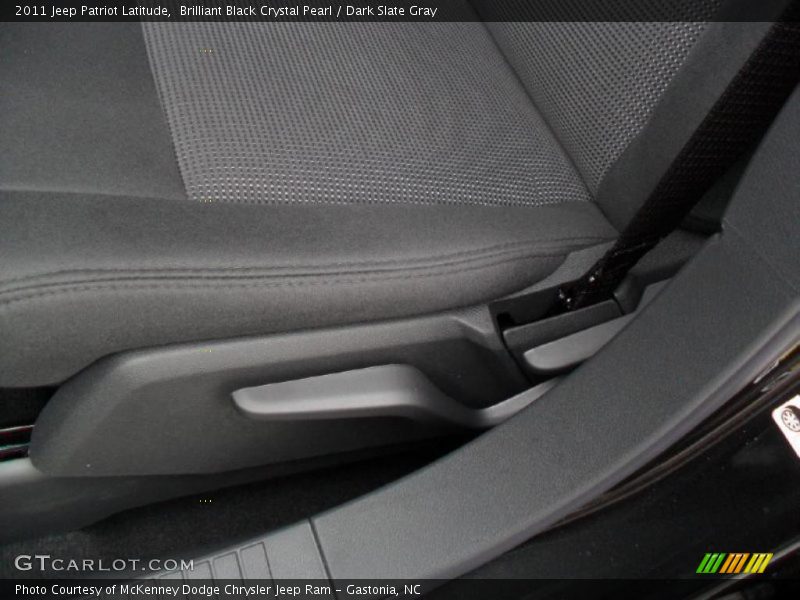 Brilliant Black Crystal Pearl / Dark Slate Gray 2011 Jeep Patriot Latitude