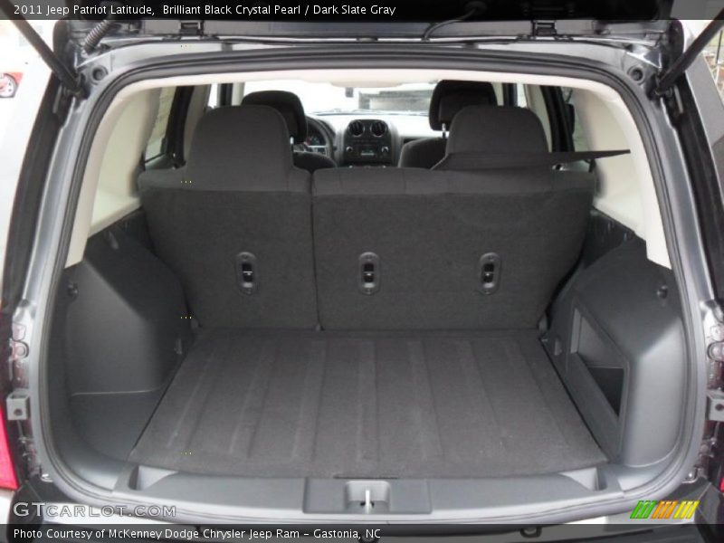  2011 Patriot Latitude Trunk