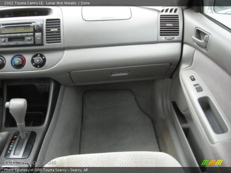 Lunar Mist Metallic / Stone 2002 Toyota Camry LE