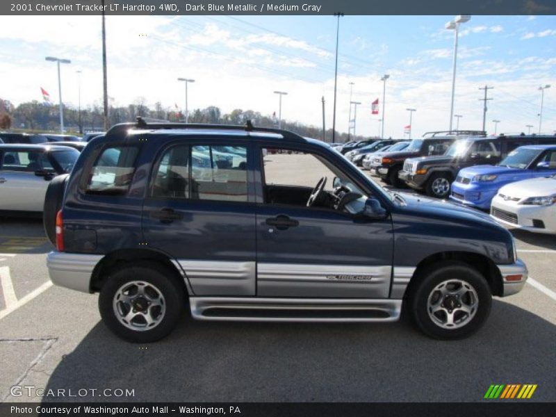 Dark Blue Metallic / Medium Gray 2001 Chevrolet Tracker LT Hardtop 4WD