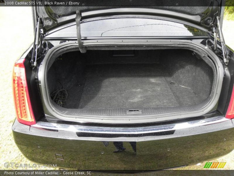  2008 STS V8 Trunk