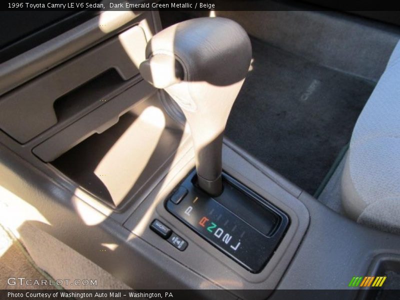 Dark Emerald Green Metallic / Beige 1996 Toyota Camry LE V6 Sedan
