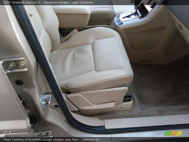 Sandstone Metallic / Light Cashmere 2007 Chevrolet Equinox LT