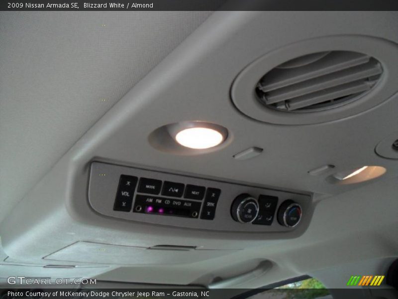 Blizzard White / Almond 2009 Nissan Armada SE