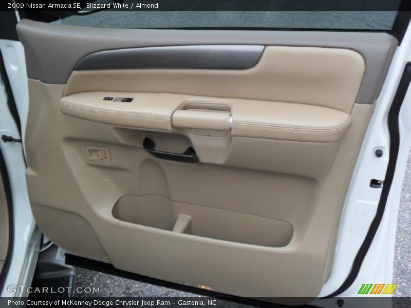 Door Panel of 2009 Armada SE