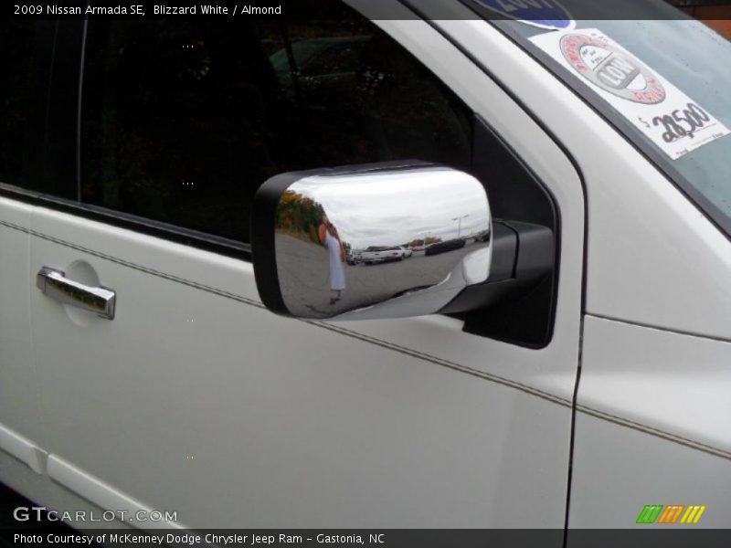 Blizzard White / Almond 2009 Nissan Armada SE