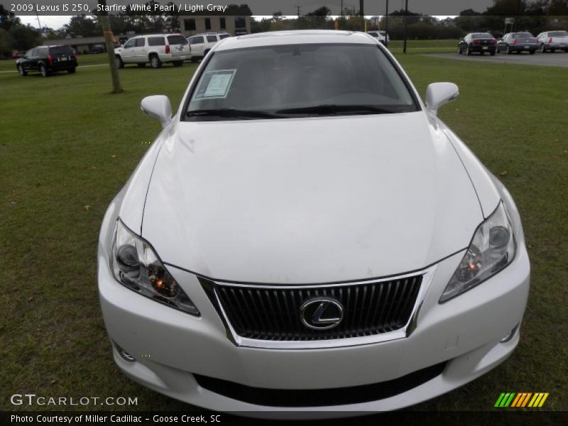 Starfire White Pearl / Light Gray 2009 Lexus IS 250