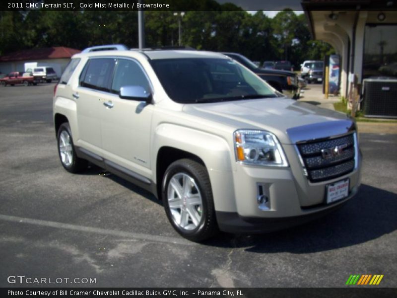 Front 3/4 View of 2011 Terrain SLT