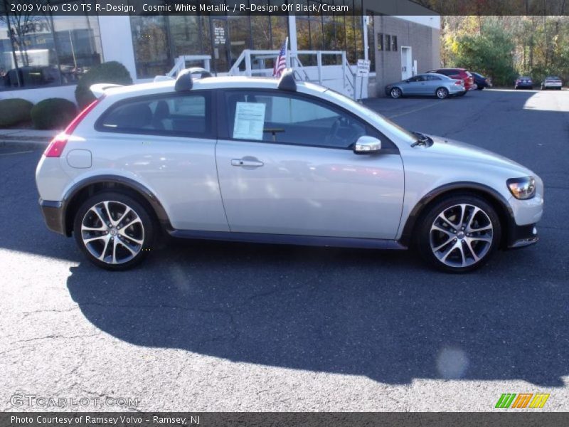  2009 C30 T5 R-Design Cosmic White Metallic
