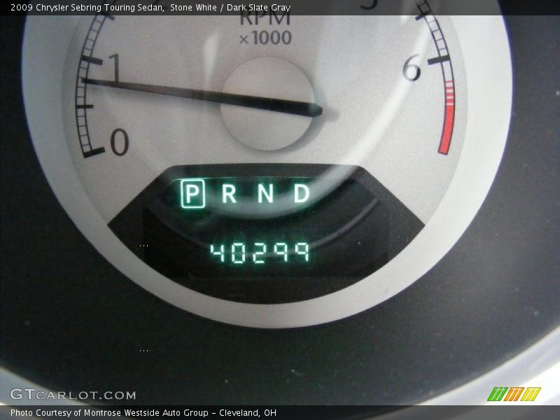 Stone White / Dark Slate Gray 2009 Chrysler Sebring Touring Sedan