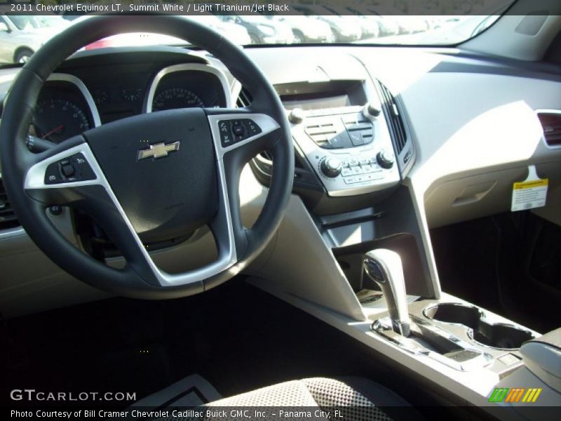 Summit White / Light Titanium/Jet Black 2011 Chevrolet Equinox LT