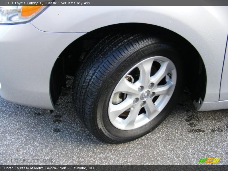 Classic Silver Metallic / Ash 2011 Toyota Camry LE