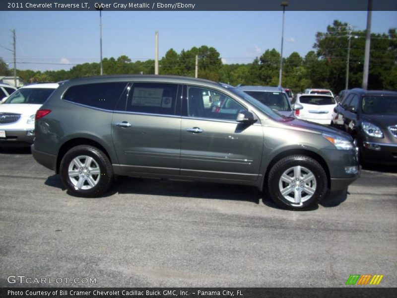 Cyber Gray Metallic / Ebony/Ebony 2011 Chevrolet Traverse LT