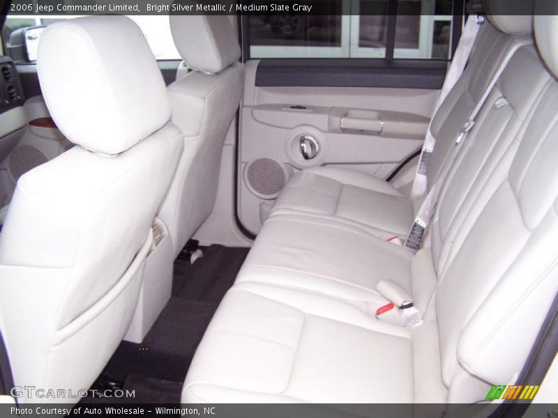 Bright Silver Metallic / Medium Slate Gray 2006 Jeep Commander Limited
