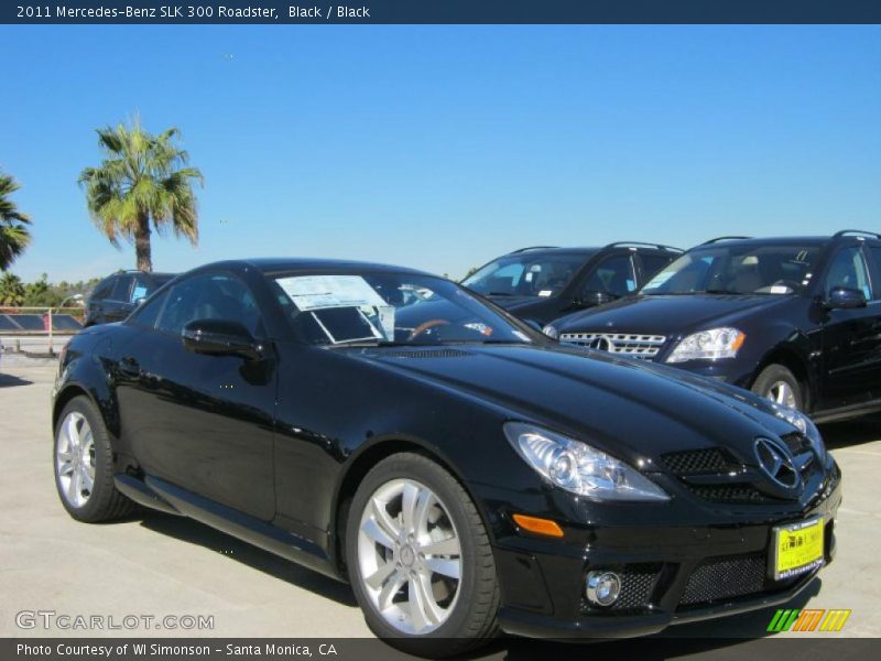Front 3/4 View of 2011 SLK 300 Roadster