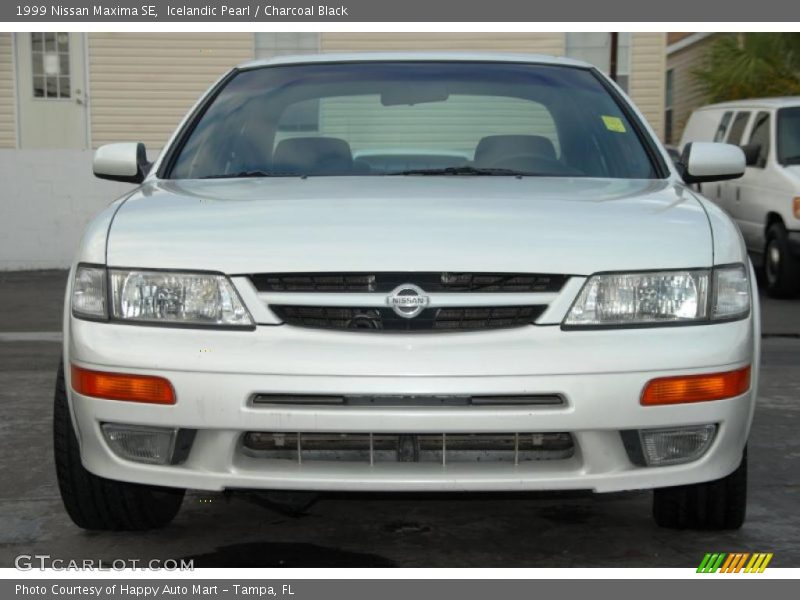 Icelandic Pearl / Charcoal Black 1999 Nissan Maxima SE