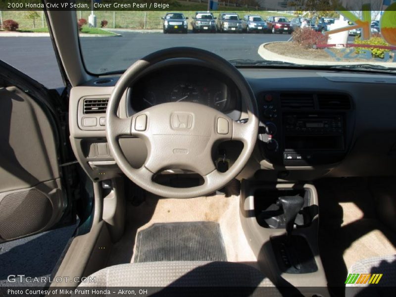 Clover Green Pearl / Beige 2000 Honda Civic VP Sedan