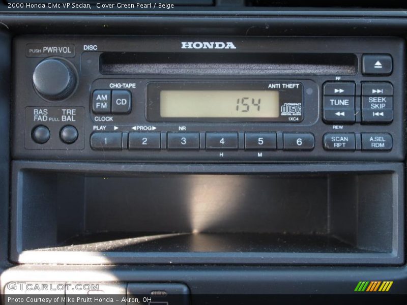 Clover Green Pearl / Beige 2000 Honda Civic VP Sedan