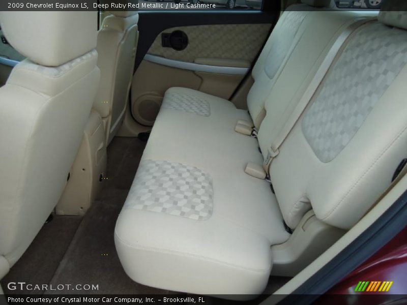  2009 Equinox LS Light Cashmere Interior