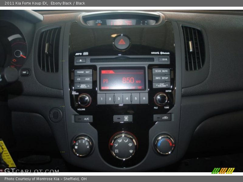 Controls of 2011 Forte Koup EX