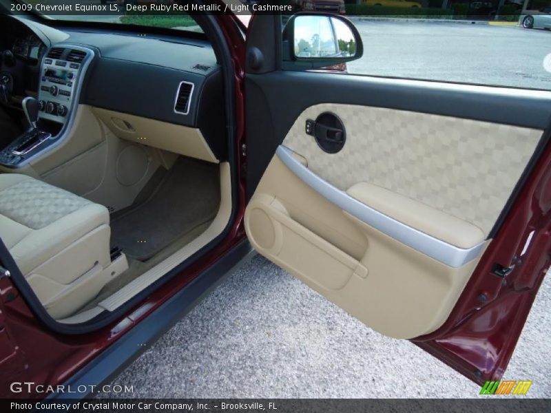 Door Panel of 2009 Equinox LS