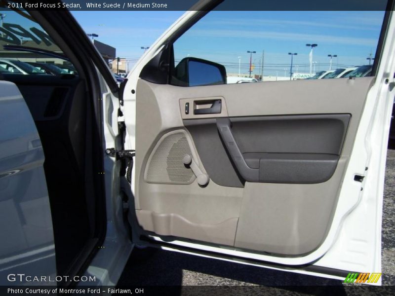 Door Panel of 2011 Focus S Sedan