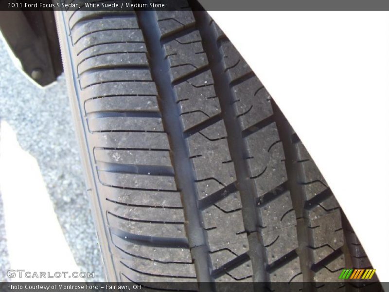 White Suede / Medium Stone 2011 Ford Focus S Sedan