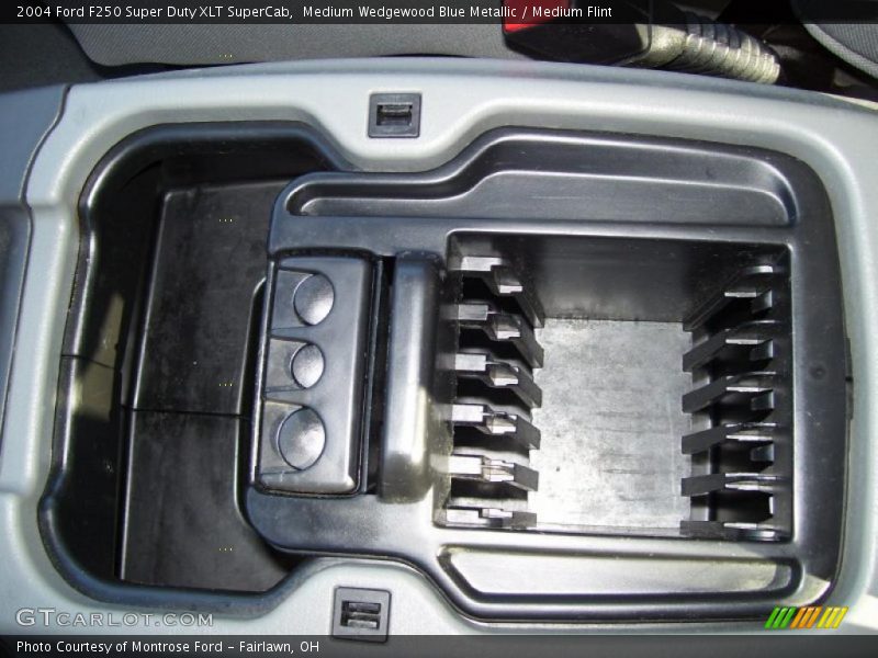 Medium Wedgewood Blue Metallic / Medium Flint 2004 Ford F250 Super Duty XLT SuperCab