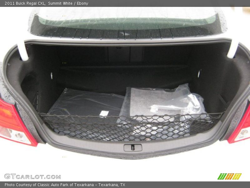 Summit White / Ebony 2011 Buick Regal CXL