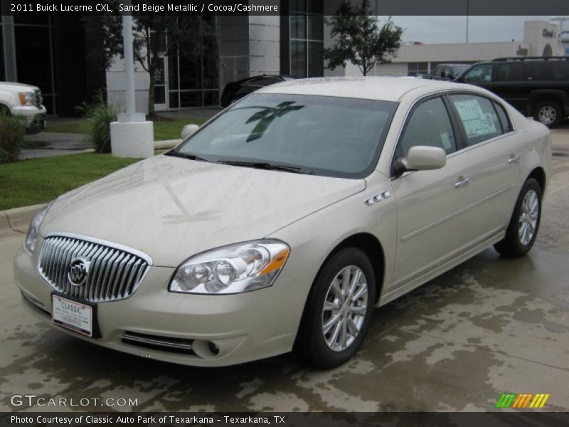 Front 3/4 View of 2011 Lucerne CXL