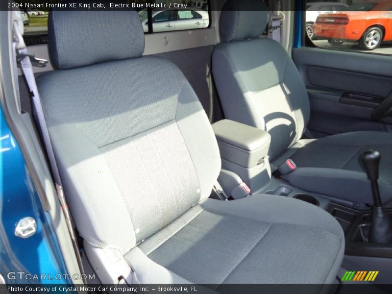  2004 Frontier XE King Cab Gray Interior