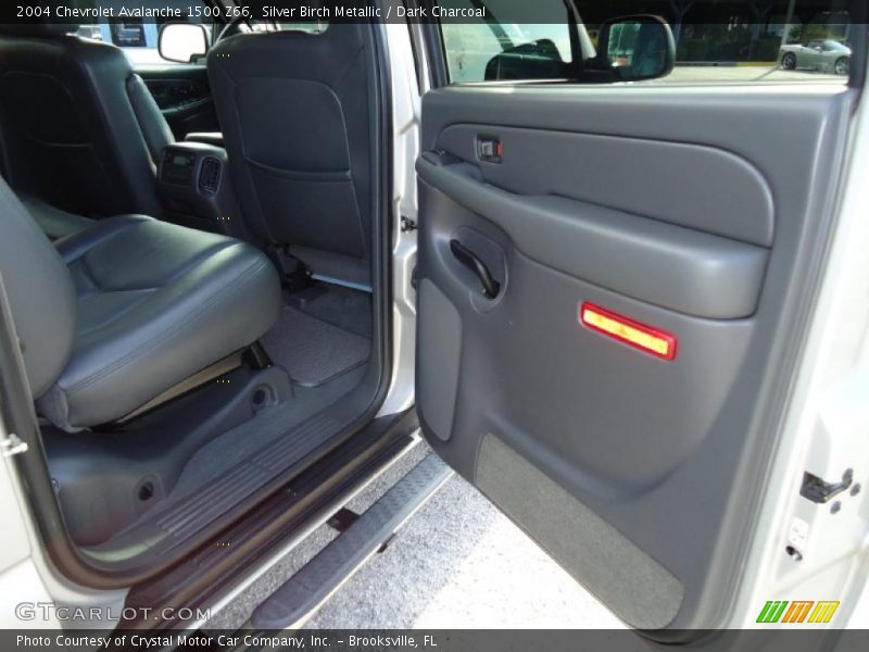 Silver Birch Metallic / Dark Charcoal 2004 Chevrolet Avalanche 1500 Z66