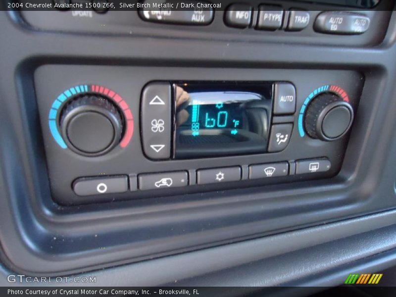 Silver Birch Metallic / Dark Charcoal 2004 Chevrolet Avalanche 1500 Z66