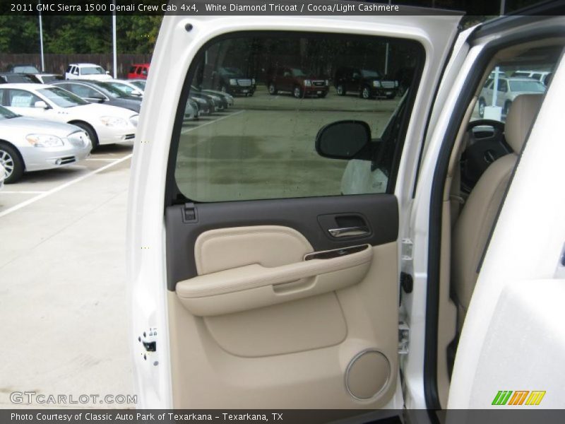 Door Panel of 2011 Sierra 1500 Denali Crew Cab 4x4
