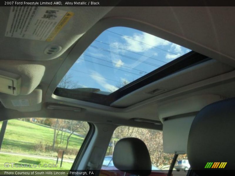 Alloy Metallic / Black 2007 Ford Freestyle Limited AWD