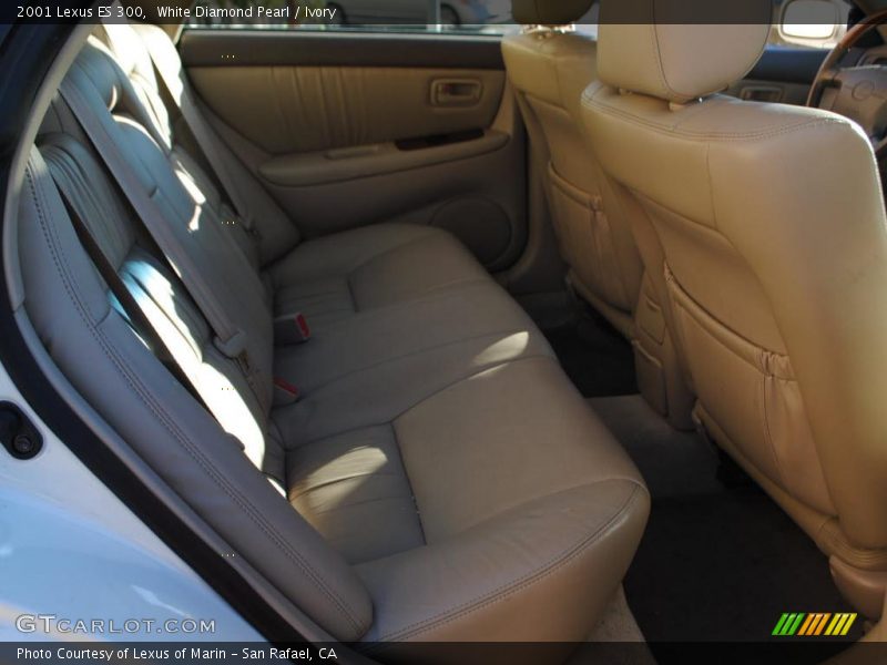 White Diamond Pearl / Ivory 2001 Lexus ES 300