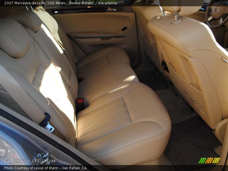  2007 ML 500 4Matic Macadamia Interior